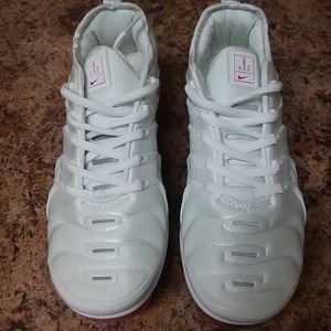 women 's nike vapor max plus size 8